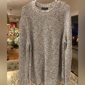 BR Mens oversized heathered preppy blue sweater. Size M (note, this runs big).